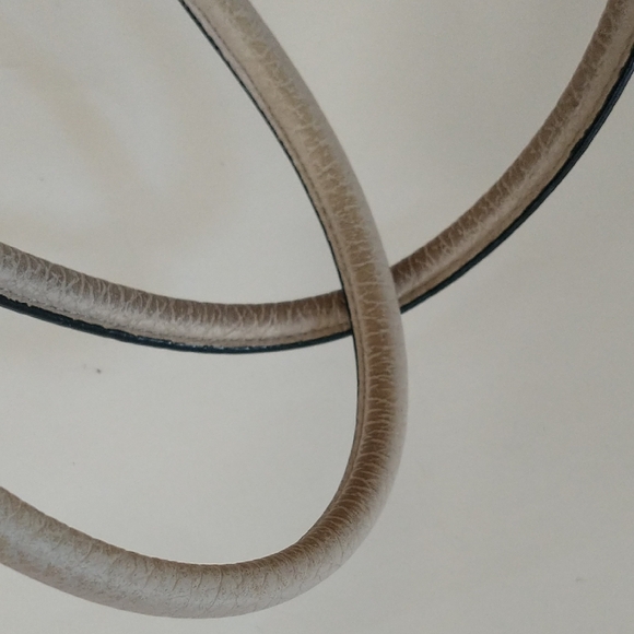 Kate Spade Beige Shoulder Bag with Black Trim - Picture 6 of 13